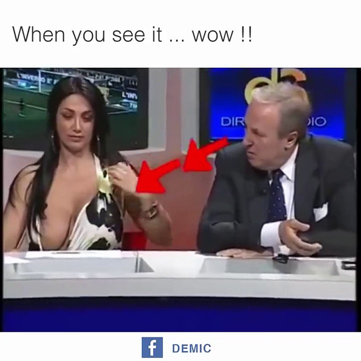 Oops Moments at live show