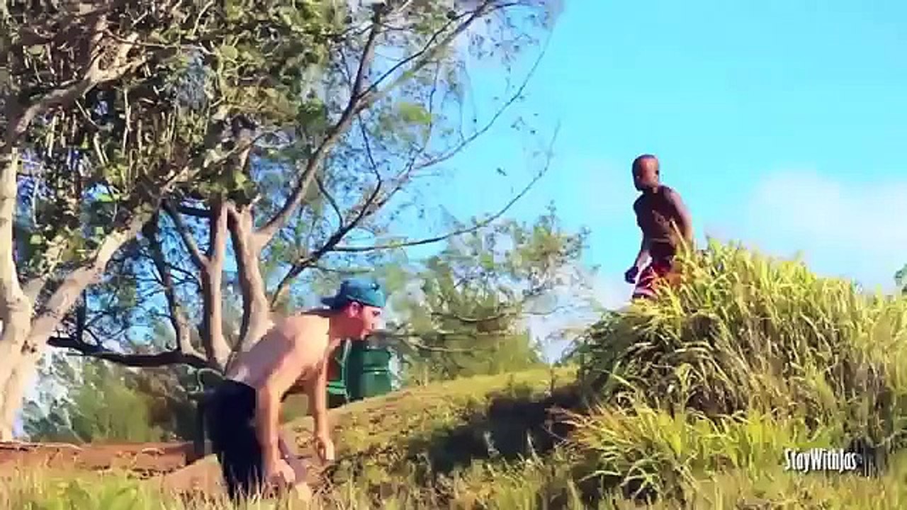 People With Balls, People Are Amazing (HD Video)