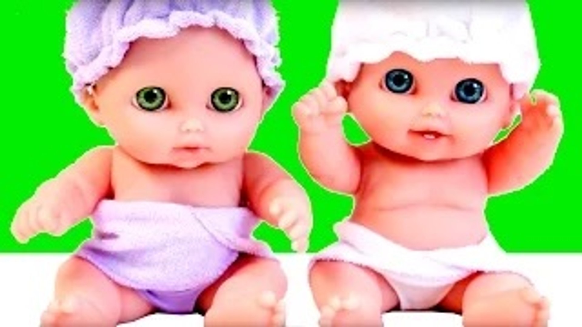 ⁣Twin Baby Dolls Bathtime Lil' Cutesies' Babies Bathtube w_ Shower How to Bath a Baby Doll 