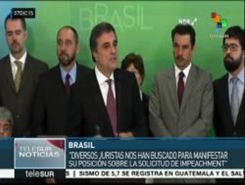 Juristas brasileños manifiestan su apoyo a la presidenta Rousseff