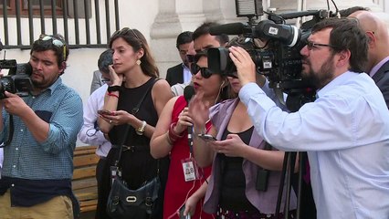 Policía chilena vuelve a los estadios ante violencia