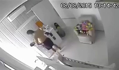 Babanın İnanılmaz Refleksi!