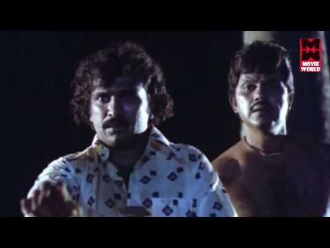 Jayan Super Action Scene From - Malayalam Super Hit Movie - Karimbana [HD]