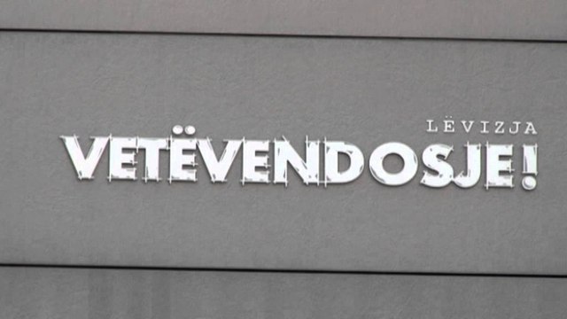 ARRESTOHEN NGA POLICIA E KOSOVES DY DEPUTETE TE TJERE TE “VV” HAXHIU DHE TOPALLI LAJM mpg