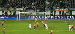 Naldo Goal - Wolfsburg 1 - 1 Manchester United - 08_12_2015