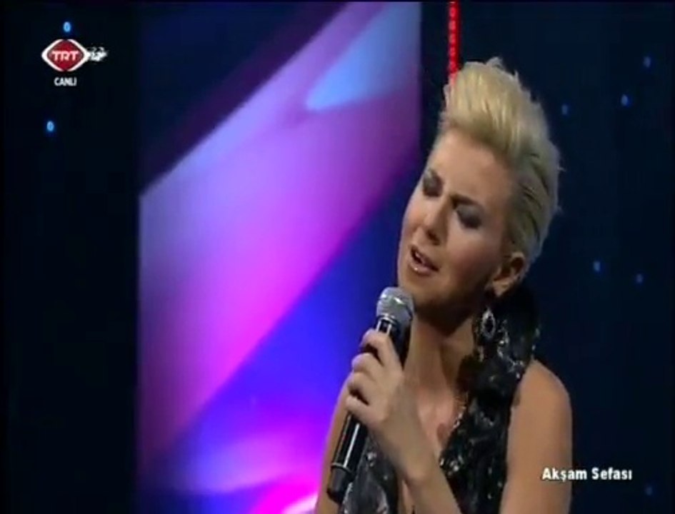 Ayşe İnak Ekiz-Ah Bu Gönül Şarkıları