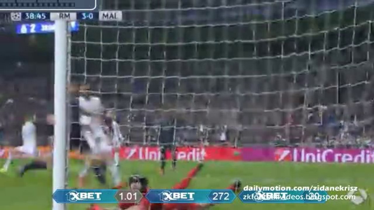 3-0 Cristiano Ronaldo Free-Kick Goal - Real Madrid v. Malmö Champions League 08.12.2015 HD
