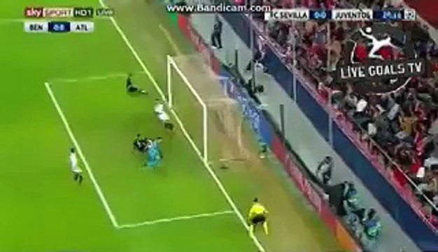 Álvaro Morata Amauter Miss Chance - Sevilla vs Juventus - Champions League - 08.12.2015