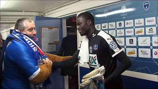 Chamois Niortais FC - Vendée Les Herbiers Football (05/12/2015) Coulisses et ITW
