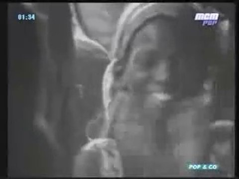 Très belle chanson, beau clip à regarder