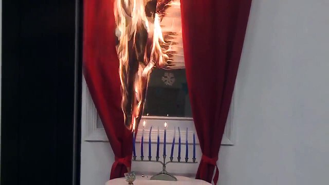 Dry Christmas tree can burn faster than newspaper in your Home