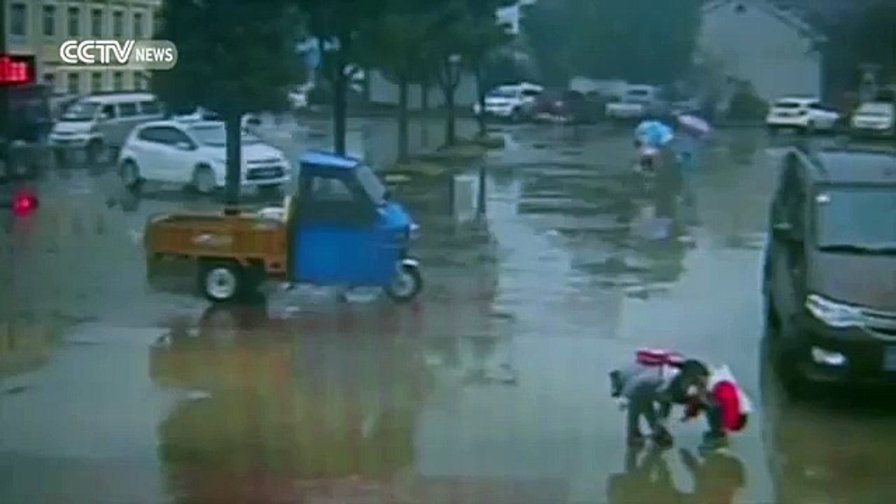 Deux enfants écrasés par une voiture