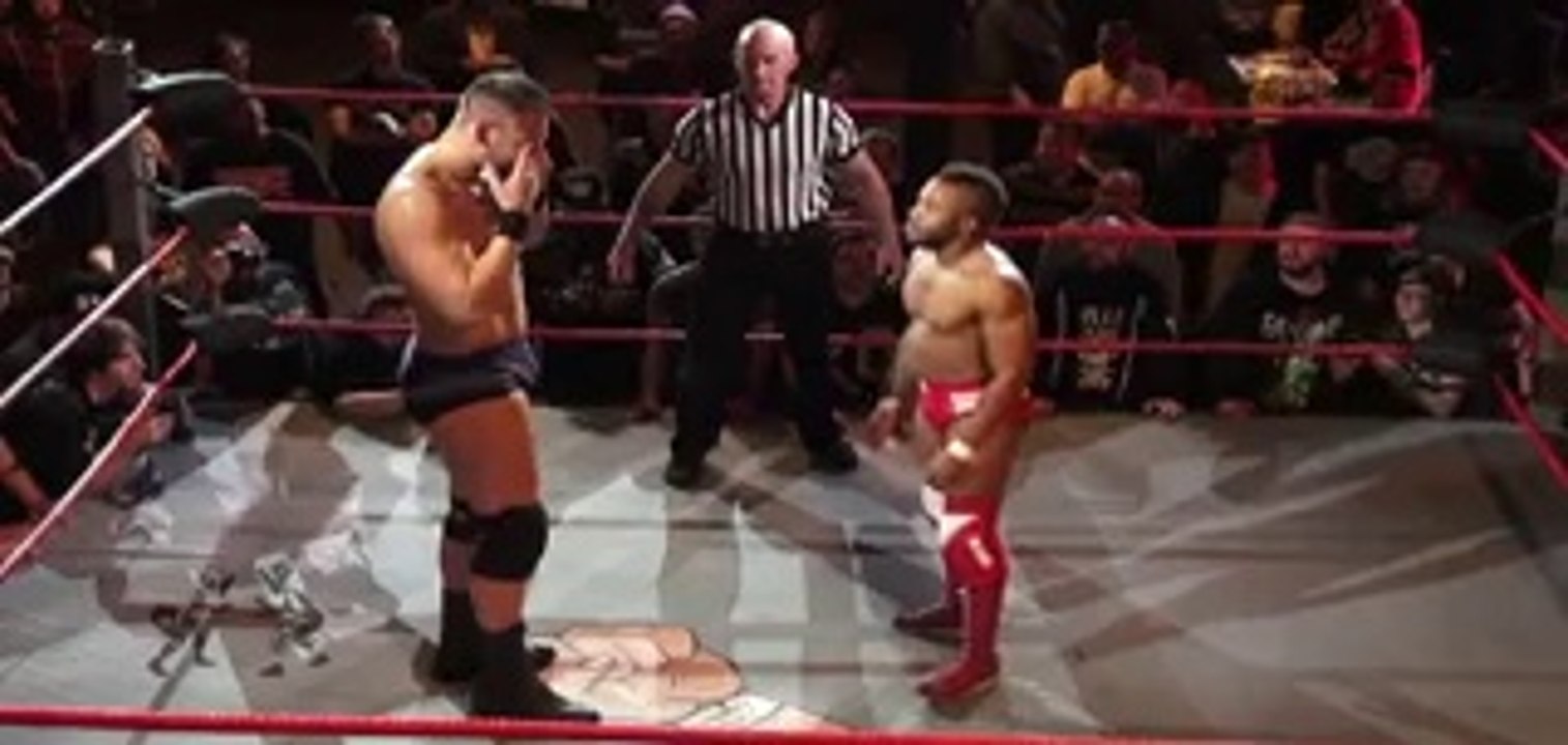 Donavan Dijak vs Jonathan Gresham
