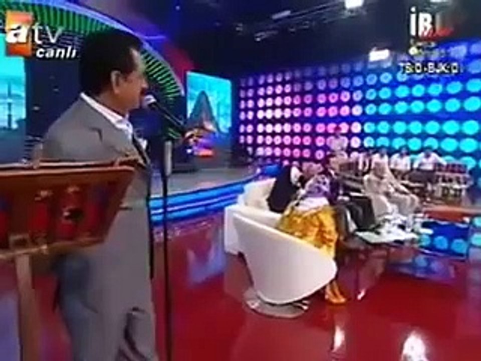 Surah Fateha - Excellent recitation in a show