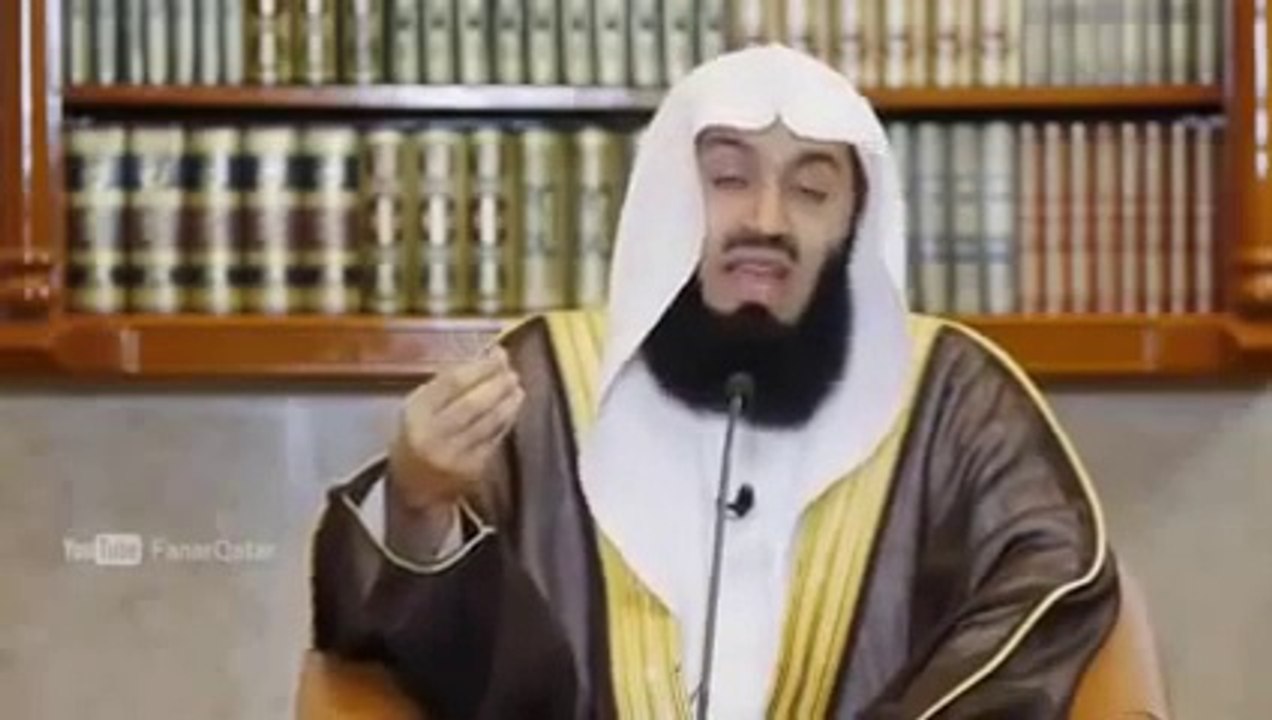 Strong Message by Mufti Ismail Menk on uploading photos