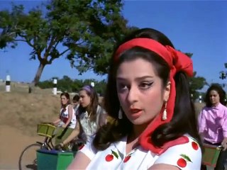 Main Chali Main Chali - Padosan - Saira Banu - Full Video Song
