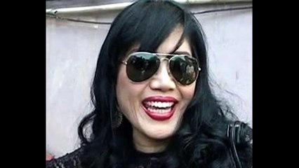 Rita Sugiarto Cinta setengah Mati