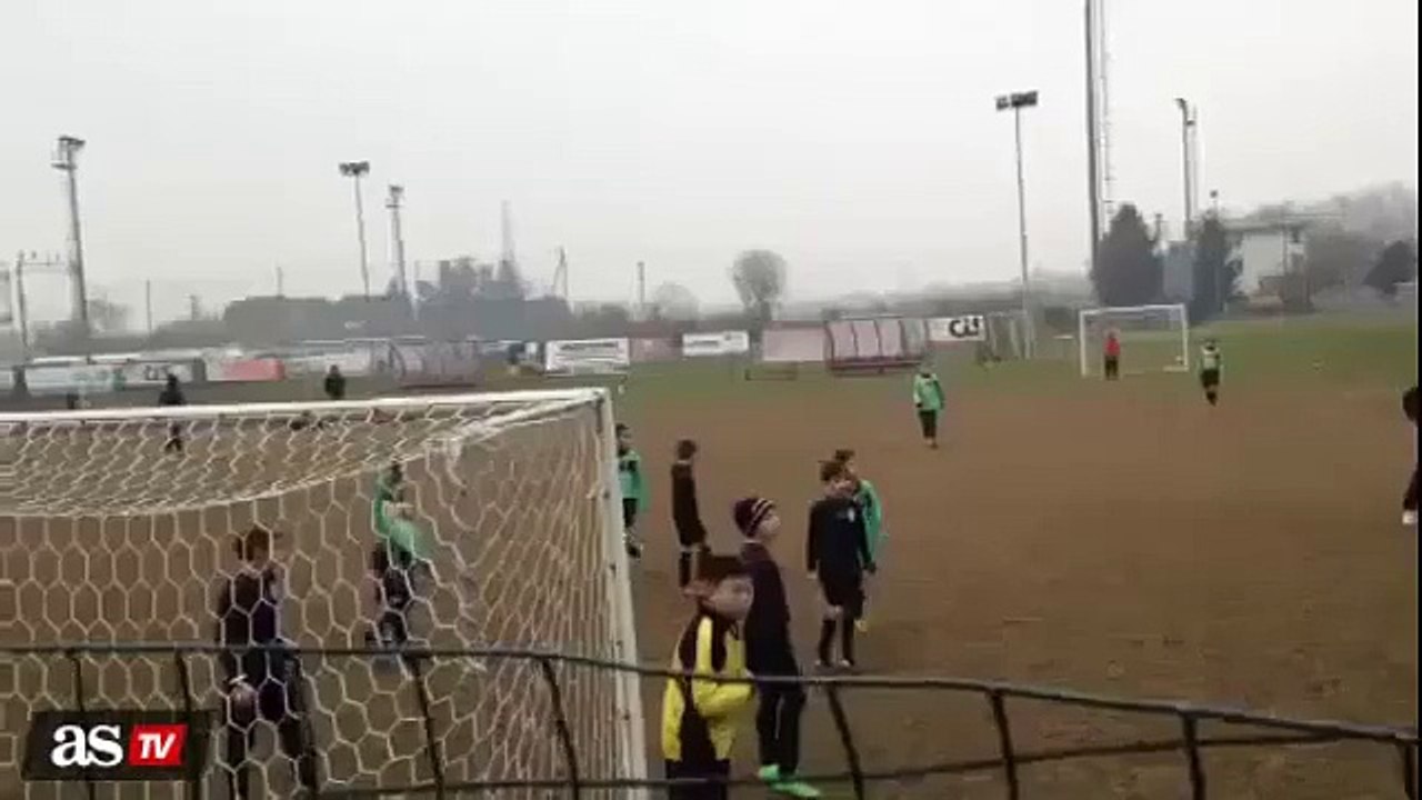 10 yaşındaki çocuktan Zlatan golü!