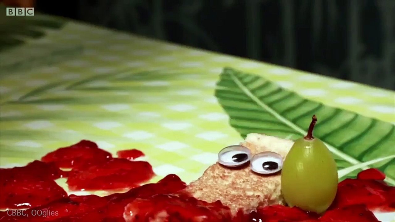CBBC cartoon OOglies shows toast soldier behead...