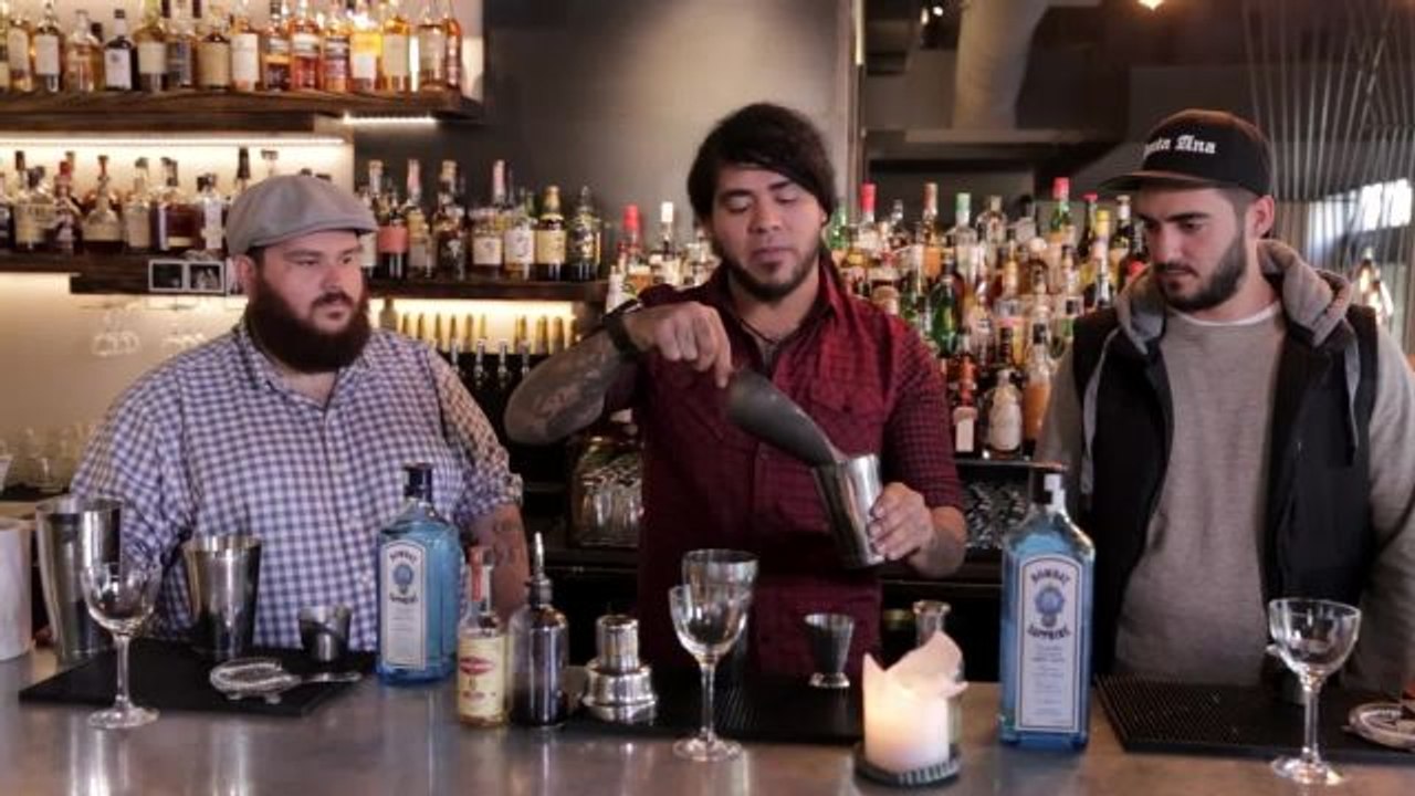 Cocktail How-to: An Inventive Charcoal-Infused Drink