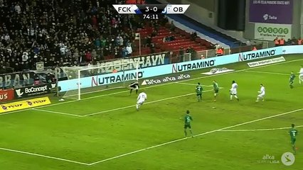 Büyük şanssızlık! Kendi kalesine...