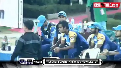 shahid afridi 2 sixes in last over in bpl today