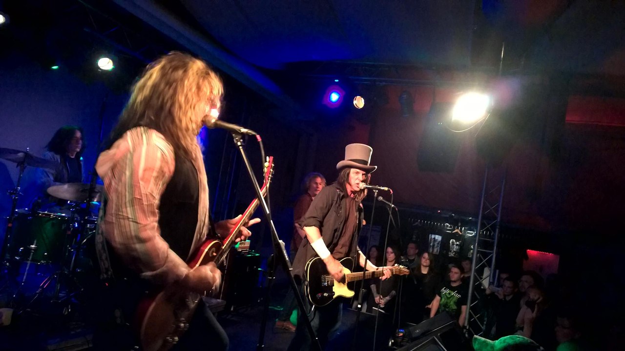 Dan Baird & Homemade Sin “Keep Your Hands To Yourself” @ Das Bett in Frankfurt (Oct. 18, 2015)