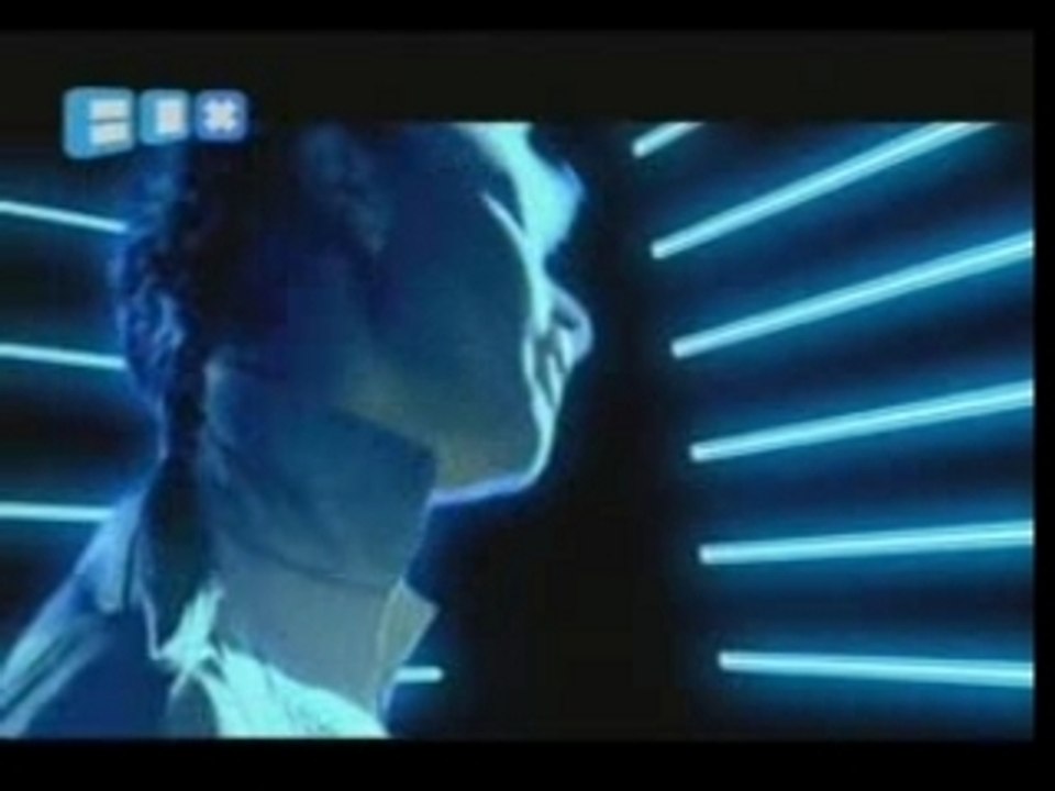 [Video Music] Holly Valance - Kiss Kiss