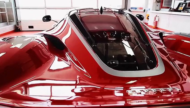 VETTEL drives the 1050 PS FERRARI FXX K on track