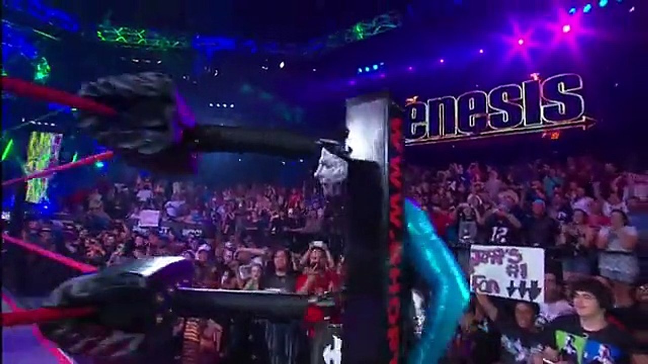 Genesis 2013- Jeff Hardy vs. Austin Aries vs. Bobby Roode (World Title Match) - YouTube