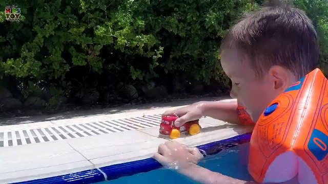 Disney Pixar Cars Lightning McQueen Hydro Wheels Racer Car Toy Play Doh New Tires