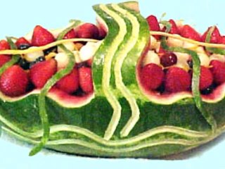 amaizing fruit carving_20160104_135730