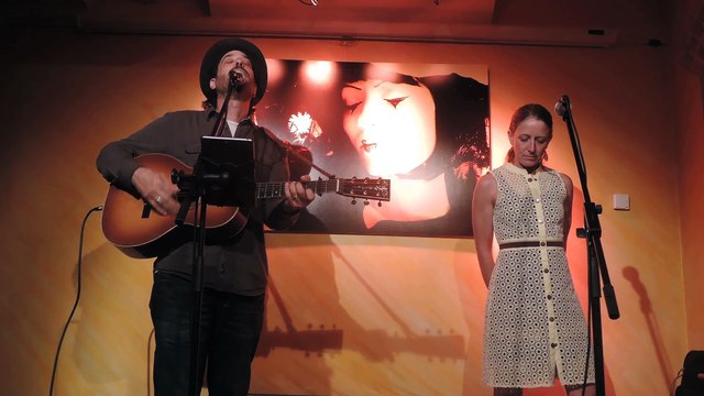Danny Schmidt “Guns & the Crazy Ones” w/Carrie Elkin @ Wunderbar Weite Welt in Eppstein, Germany (Sep 11, 2915)