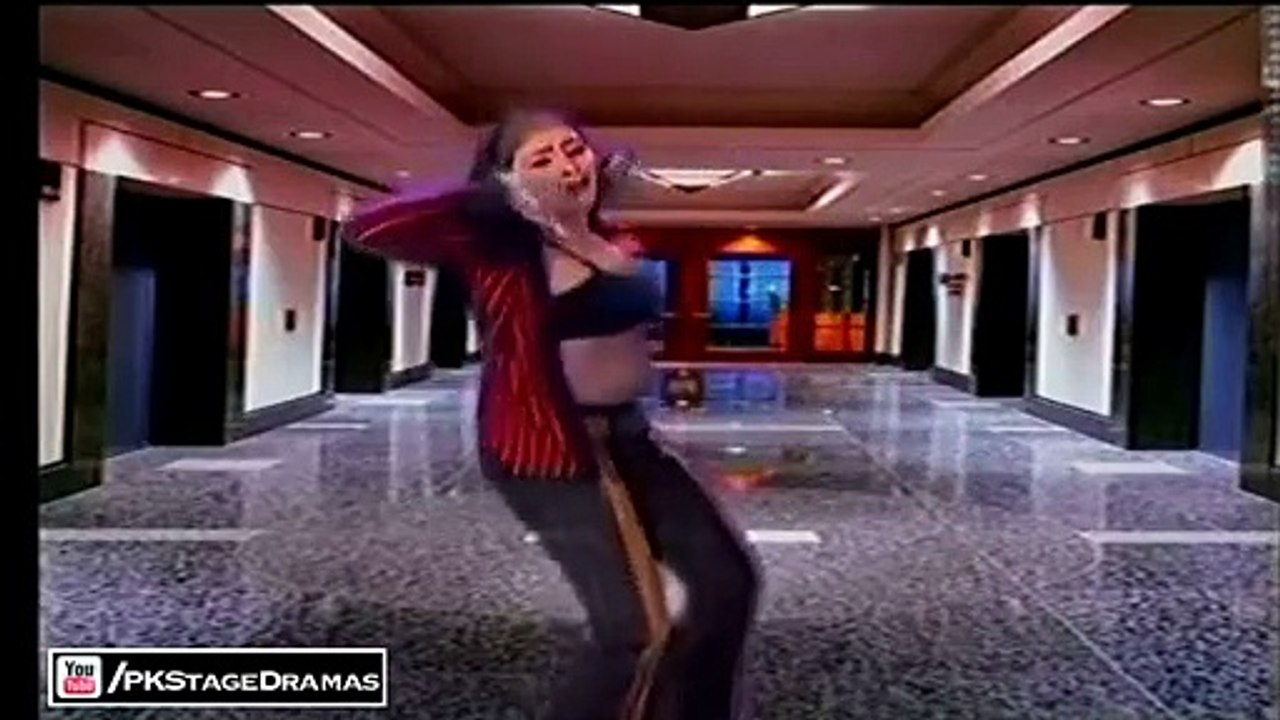 Latest Pakistani College Girl Hot Mujra Dance