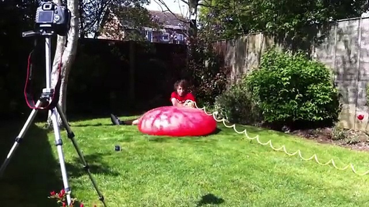 Giant_6ft_Water_Balloon_-_The_Slow_Mo
