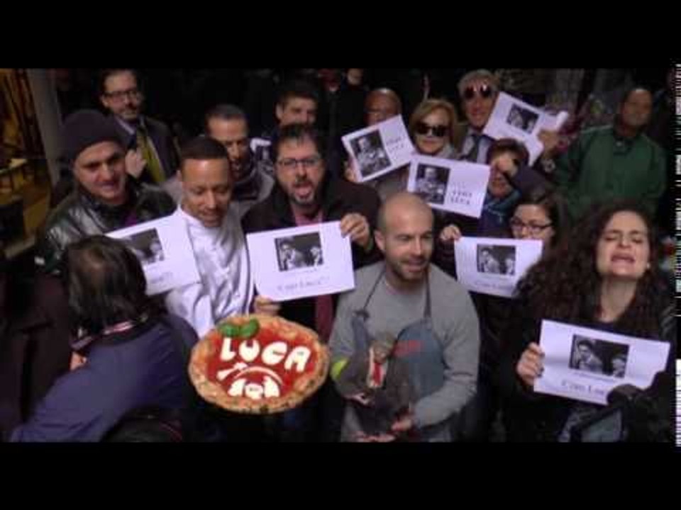 Napoli - Te piace 'o presepio, flash mob per Lu...