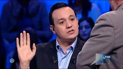 علاء الشابي يفقد أعصابه ويرفض مصافحة زوجة أحد الضيوف !