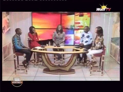 Nafy fond en larme dans Walf petit déj