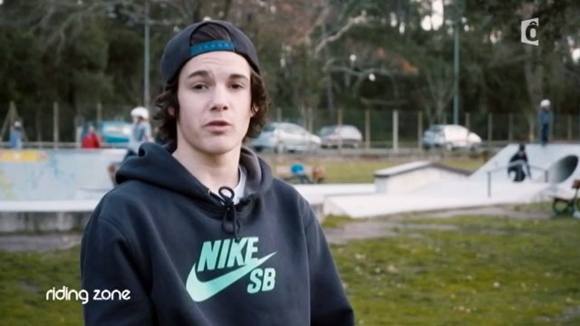 Tricks Slow-Motion : Le 360 Flip par Aurélien Giraud - #RidingZone