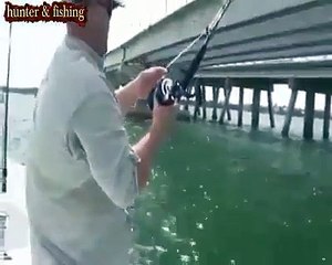 Fishing in Beach catch Big Fish