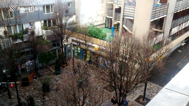 Paris armed police evacuate post office after armed man was seen