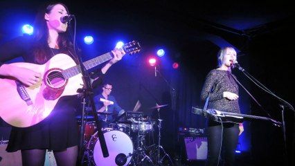 Larkin Poe - "Stubburn Love" @ Zoom Club in Frankfurt (March 30, 2015)