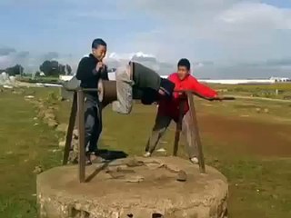 Quand tu t'ennuie chez toi et tu cherche quelque chose a faire ^^