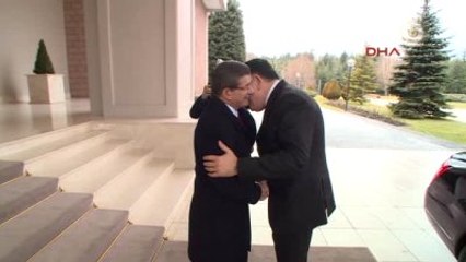 Davutoğlu, Libya Başbakanı Sarraj'la Görüştü