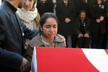 Şehit kızının gözyaşları yürekleri dağladı