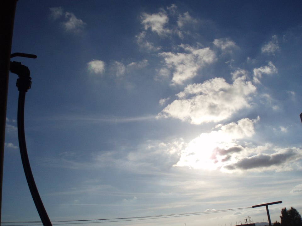 CHEMTRAILS 10-1-2016 LARNACA CYPRUS HAARP