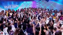 Susto- Moça da plateia machuca Silvio Santos durante o programa