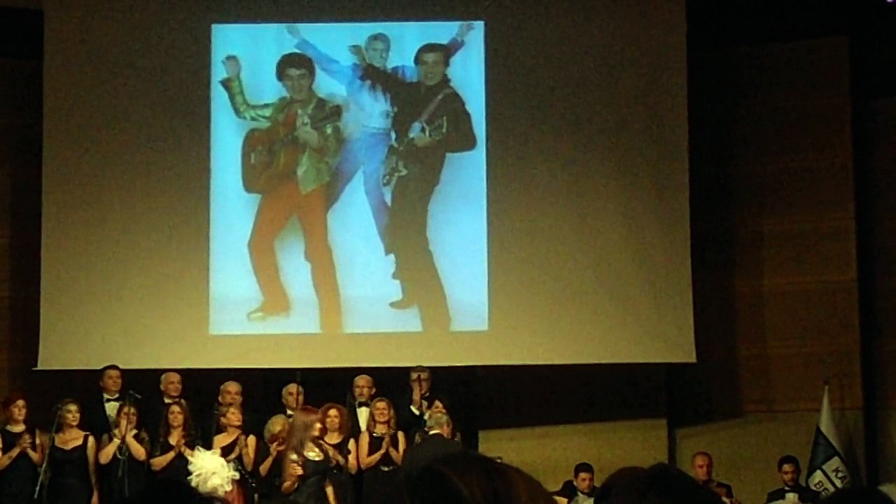 Erol Büyükburç anıldı.