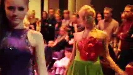 Runway Elena Ninja-Bonchinche vs Zozo Zorra vs....