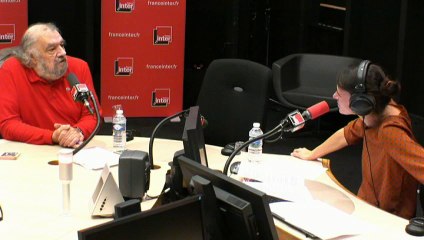 William Karel : "Charasse appelait Védrine, Lang... pour leur demander de ne pas être dans le film"